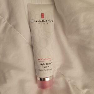 Elizabeth Arden Eight Hour Cream